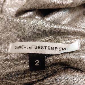 DIANE VON FURSTENBERG DVF Merc Silver Cameo Blossom Dress in Size 2